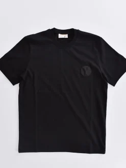 YES LONDON T-shirt<T-shirt nera patch gomma